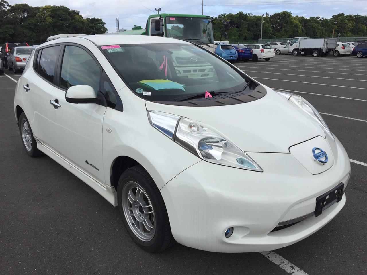 2015 Nissan LEAF 24kWh Gen 2 X | Drive EV