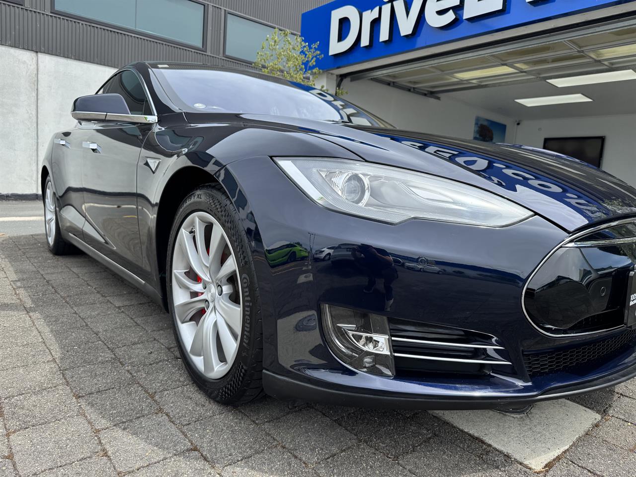 2014 Tesla Model S P85