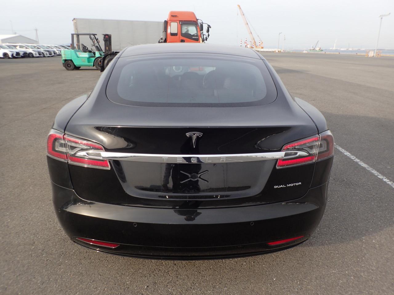 2020 Tesla Model S Long Range Raven