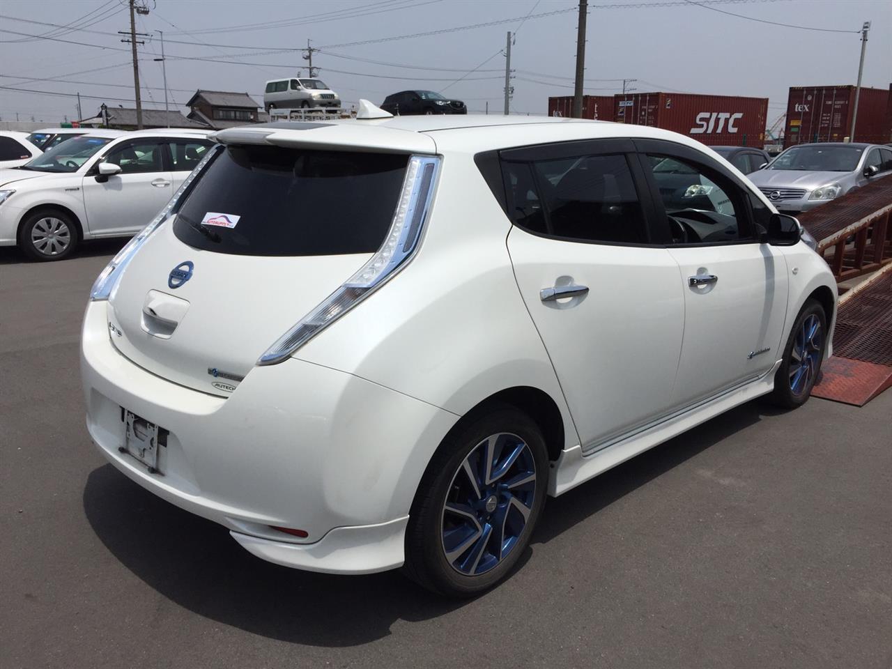 Nissan leaf g комплектация