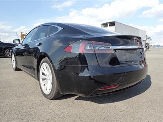 2019 Tesla Model S Standard Range (75D)